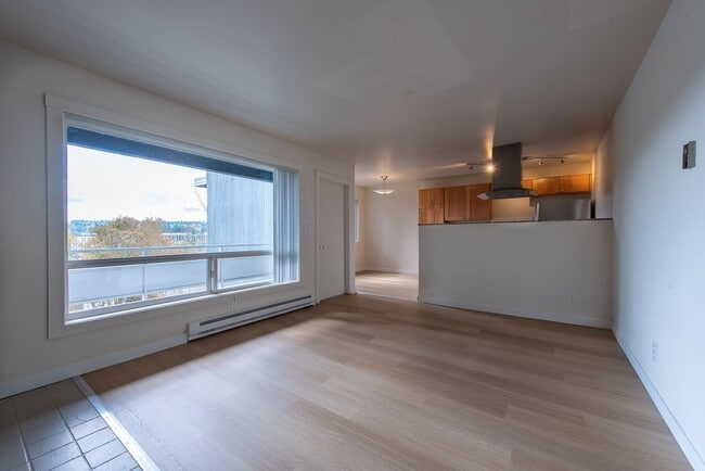 Building Photo - 8220 169th Ave NE