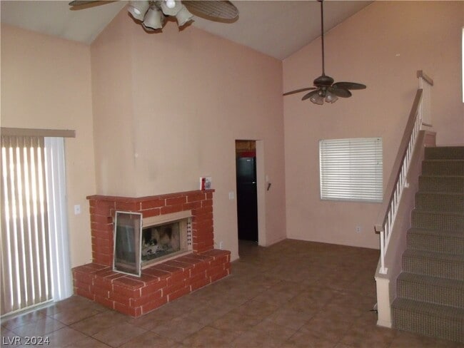 Building Photo - 513 Crony Ave