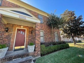 Building Photo - 4630 Clay St
