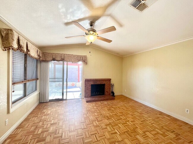 Building Photo - Nice One-Story Single Family home with 3 B...