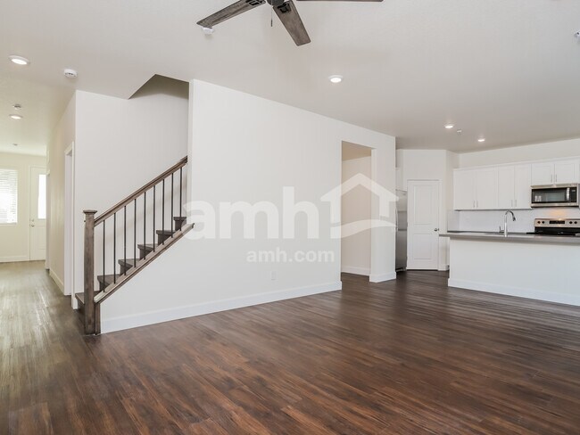 Building Photo - 6517 Enlightenment Dr