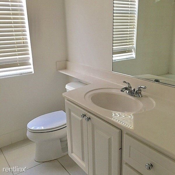 Building Photo - 5 br, 3 bath House - 8033 Kaliko Lane