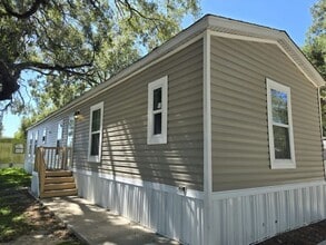 Building Photo - 10833 Leanne Dr