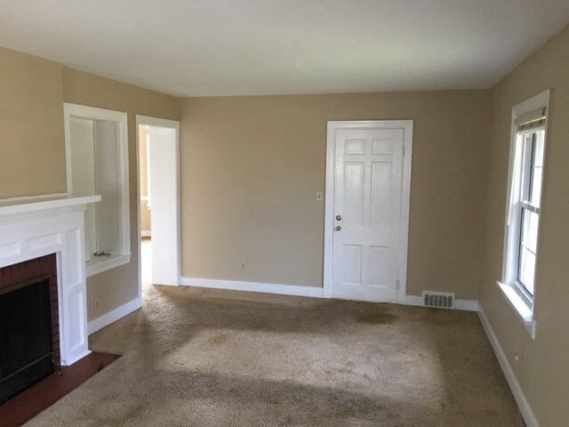 Primary Photo - 3308 Robin Rd