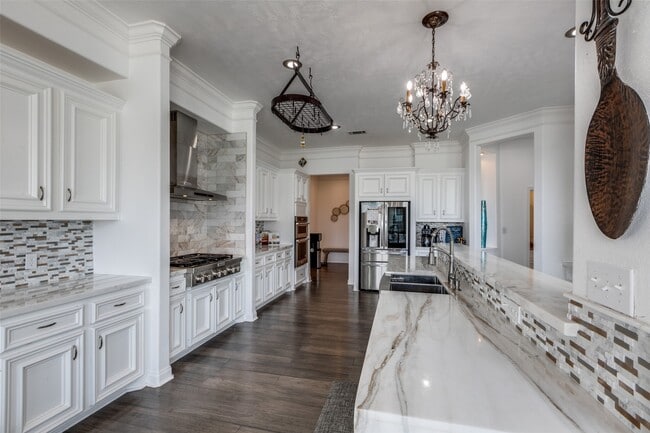 Foto del edificio - 8 Cypress Point Ct