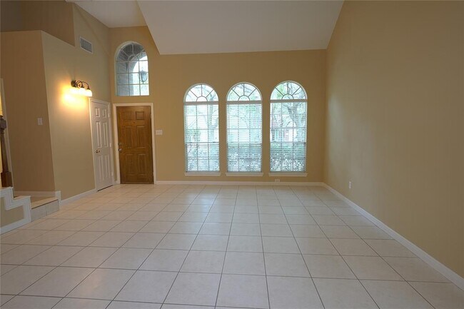 Foto del edificio - 4818 Silverlake Dr