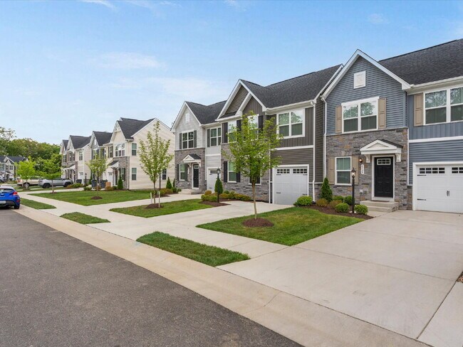 Building Photo - 6524 Carters Walk Ln