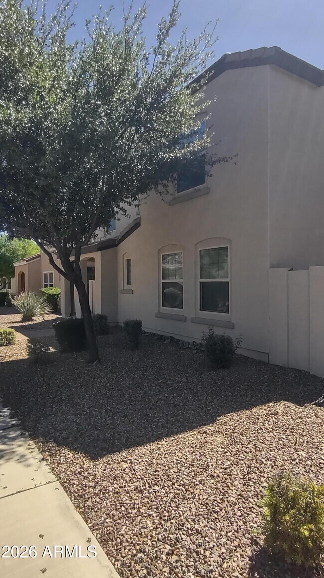 Foto del edificio - 2218 S Buckaroo Trail