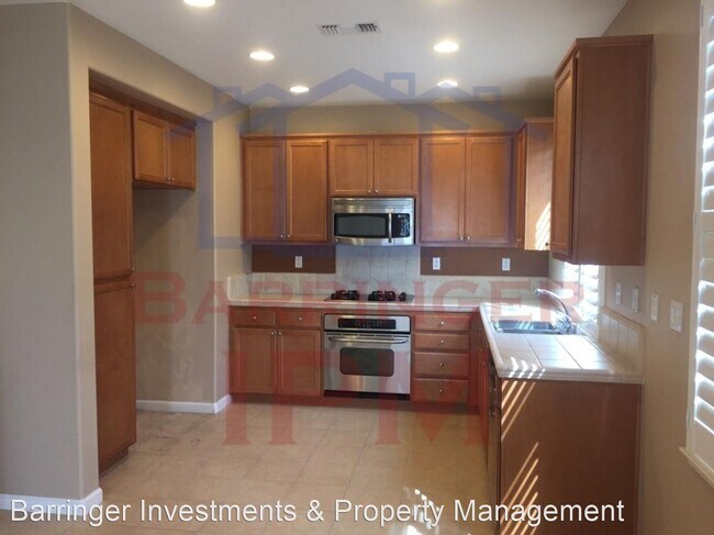 Foto del edificio - 4 br, 3 bath House - 1112 Terry Ln