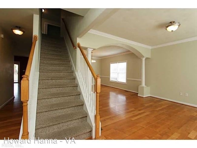 Foto del edificio - 5 br, 3.5 bath House - 5405 Larissa Court