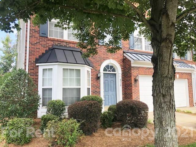 Building Photo - 6015 Queens Walk Ct