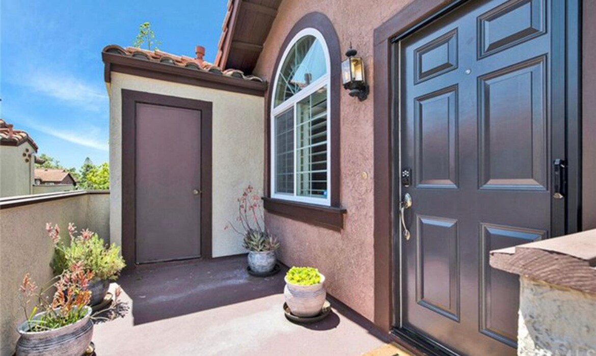 14 Flor de Sol, Rancho Santa Margarita, CA 92688 Townhome Rentals in