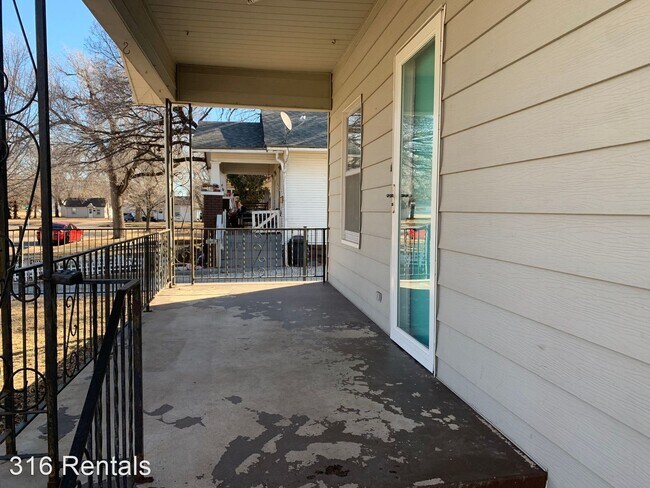 Building Photo - 3 br, 2 bath House - 2409 W Martha St