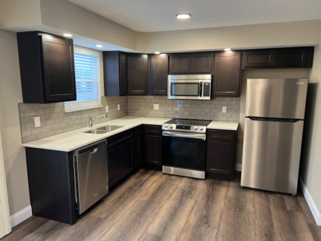 Foto del edificio - 233 Bradford Ln