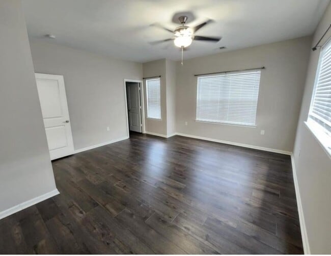 Building Photo - 4405 Turnworth Arch