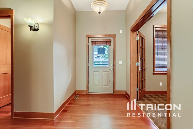 Foto del edificio - 4025 Heritage Ln SE