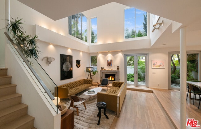 Foto del edificio - 131 Mast Mall