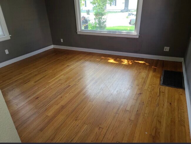 Foto del edificio - 2913 Fredrickson St