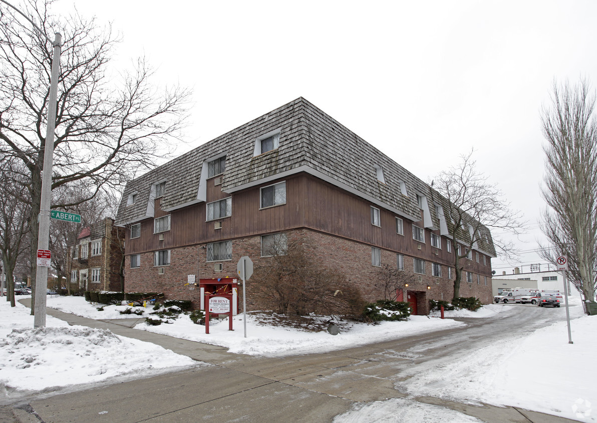 Primary Photo - River Bend Apartments