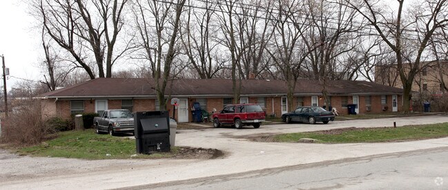 Building Photo - 2920 Bluff Rd