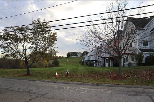 Building Photo - 100 MERRIMACK AVE Unit 125