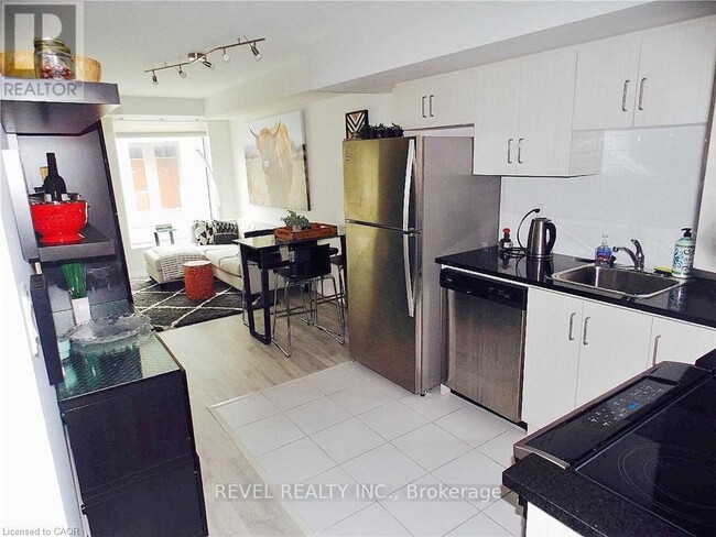 Photo du bâtiment - 7 Applewood Ln