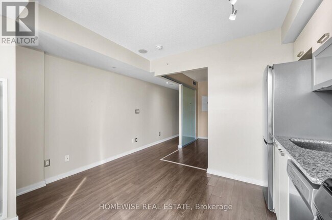 Building Photo - 68-568 Abell St