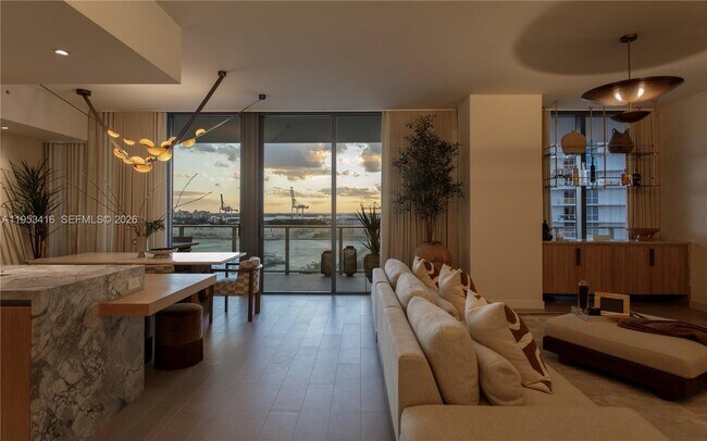 Foto del edificio - 500 Alton Rd