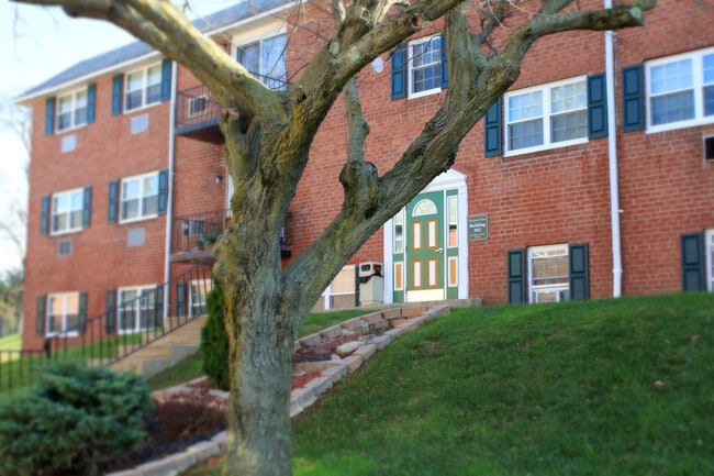 Foto del edificio - Brandywine Garden Apartments
