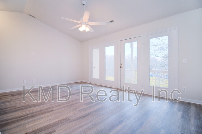 Building Photo - 6120 Meadow Rose Ln