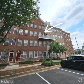 Building Photo - 2651 Park Tower Dr
