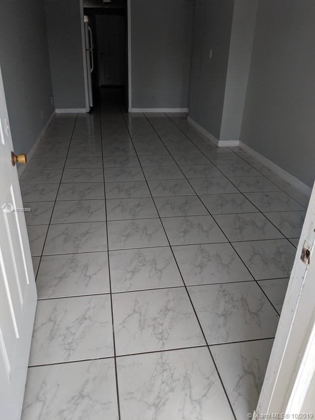 Foto del edificio - 1450 NE 170th St