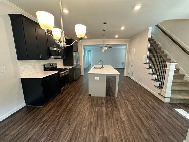 Foto del edificio - 1013 Dashwood Dr