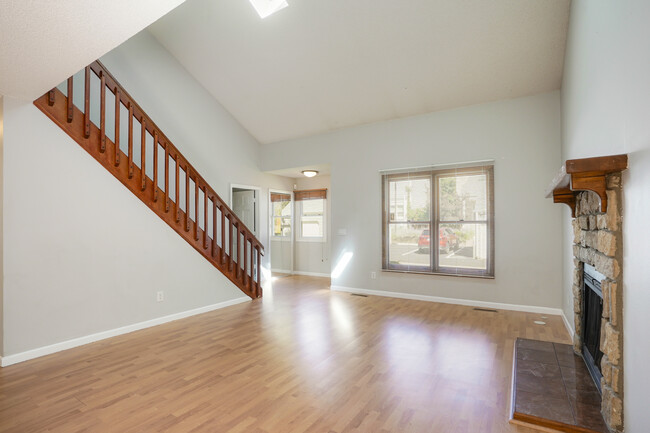 Building Photo - 11642 E Cornell Cir