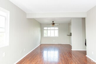 Building Photo - 1835 Carmona Ave