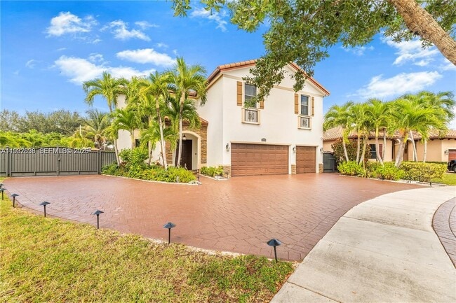 Building Photo - 3461 SE 1st St