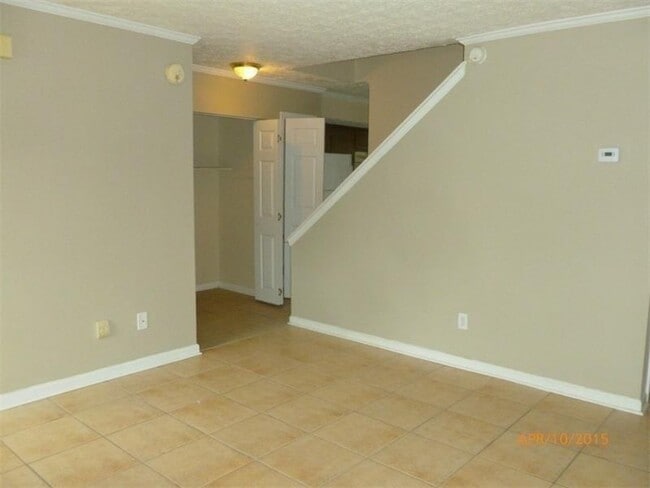 Building Photo - 1370 Kennesaw Trace Ct