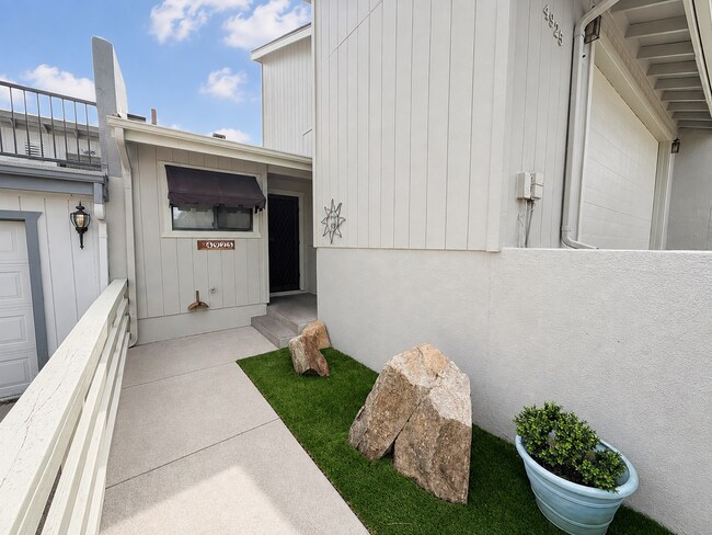 Foto del edificio - 4925 Summit Cir