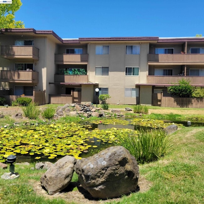 Foto del edificio - 1321 Webster St