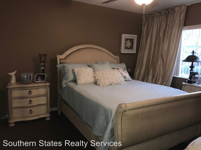 Building Photo - 3009 N Halifax Ave