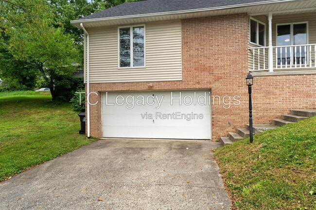 Building Photo - 603 Hayes St