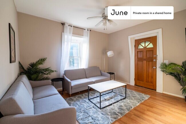 Foto del edificio - Room in Shared 2 bed/1 bath home