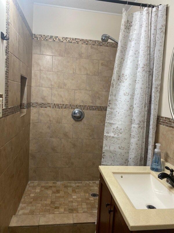 Building Photo - 3805 Parkside Dr