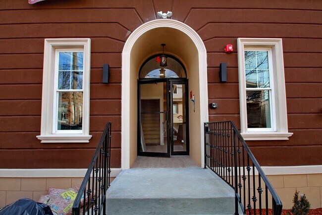 Main Entrance - 6318 Jackson St