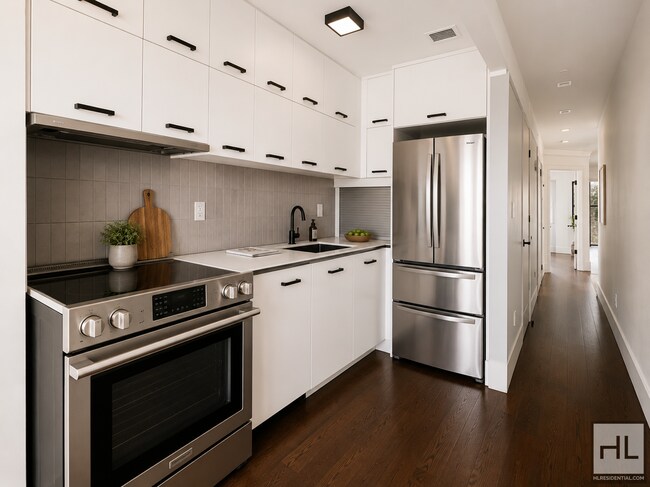 Foto del edificio - Carroll Gardens / 2-Bed 1-Bath / In-Unit Washer & Dryer