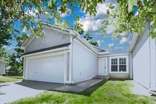 Foto principal - 23520 W 73rd Terrace