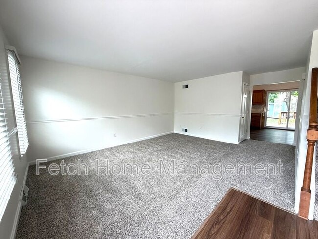 Foto del edificio - 55 Beech Ln
