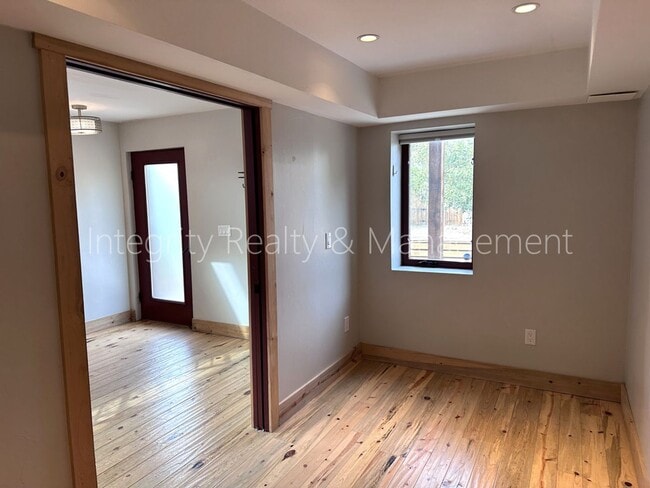 Building Photo - 3526 Lipan St