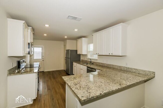 Foto del edificio - 332 Sunnymeade Ln