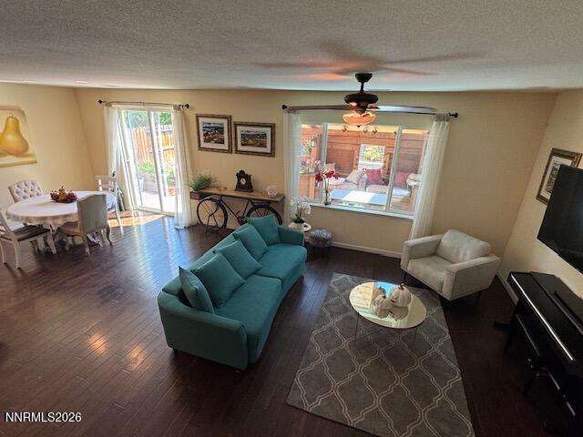 Foto del edificio - 2010 Angel Ridge Drive